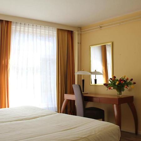 Hotel Alfa Амстердам Екстер'єр фото
